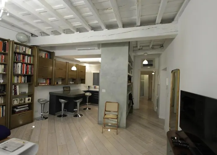 Apartment Grotte Rom
